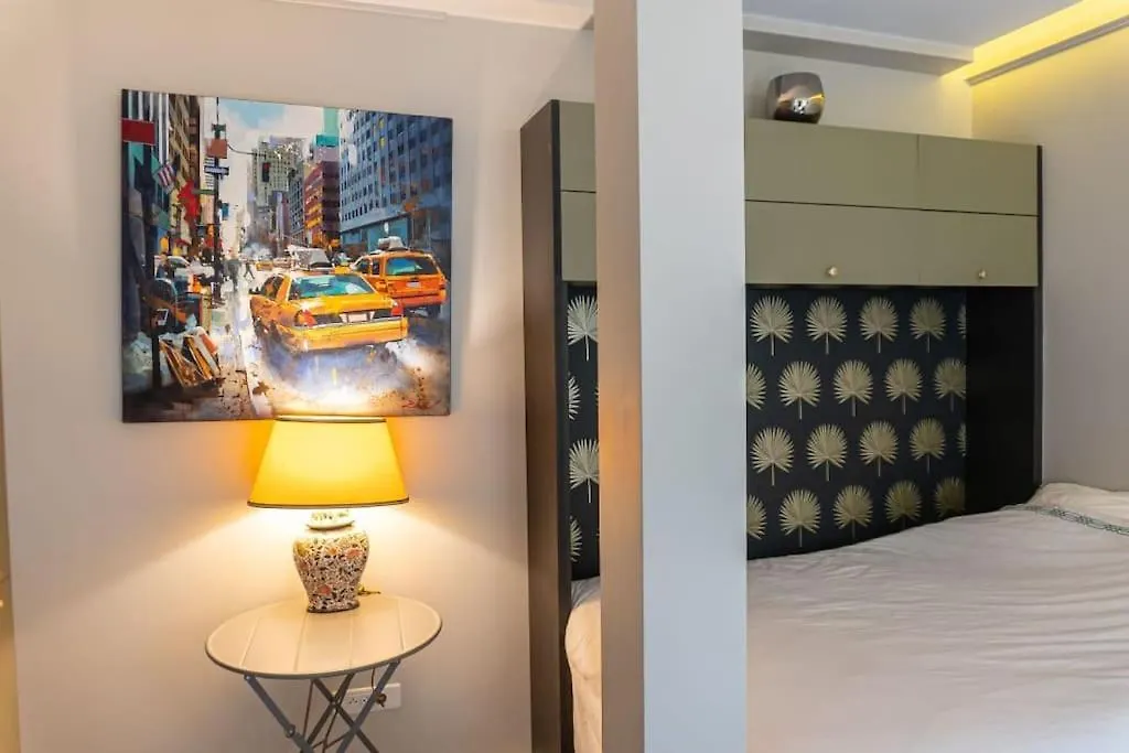 شقة Tranquil Garden Studio In The 15Th باريس فرنسا
